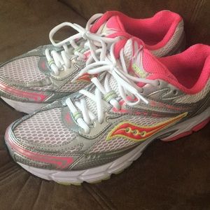 Saucony women’s shoes
